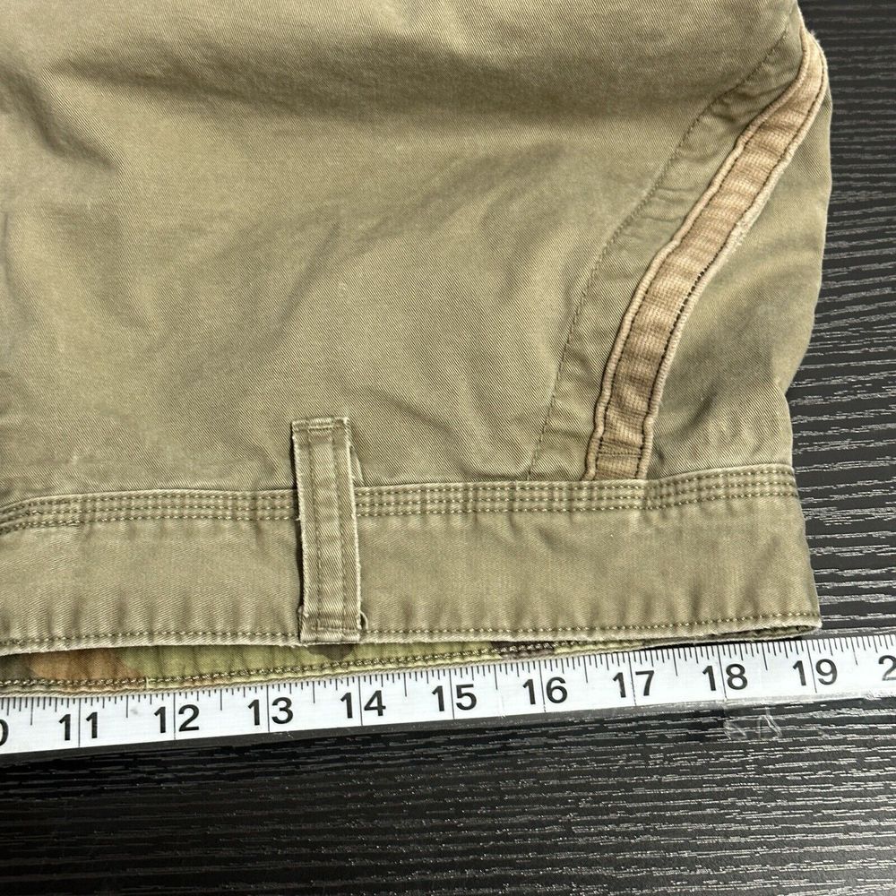 Vintage Y2K Old Navy Army Green Cargo Shorts Loose Men’s Size 36 - Picture 3 of 13
